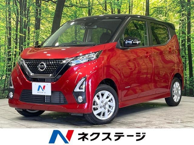 NISSAN