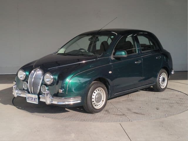 MITSUOKA