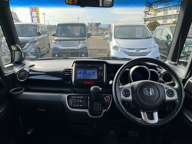 Car thumbnail 2