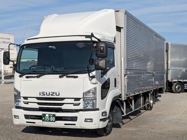 ISUZU
