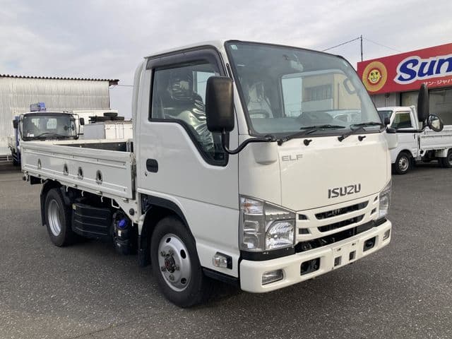 ISUZU