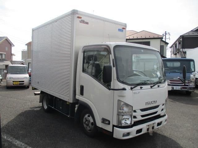 ISUZU