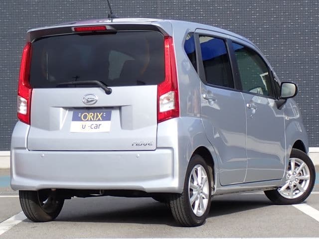 Car thumbnail 3