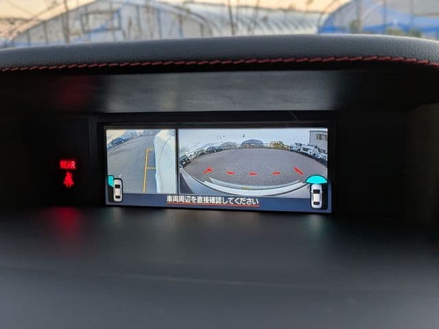 Car thumbnail 4