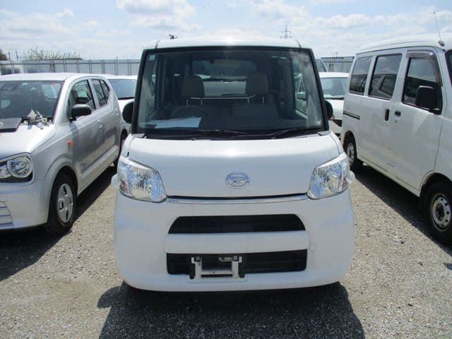 Car thumbnail 4