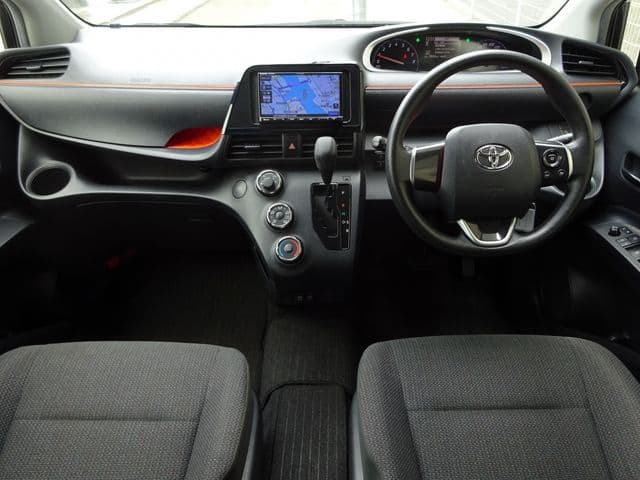 Car thumbnail 2