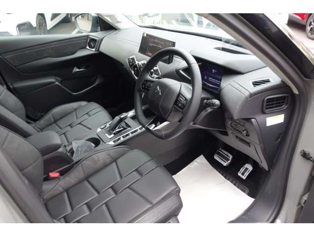 Car thumbnail 4