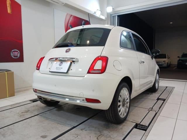 Car thumbnail 4