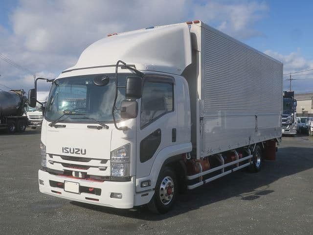 ISUZU