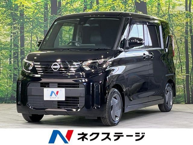 NISSAN
