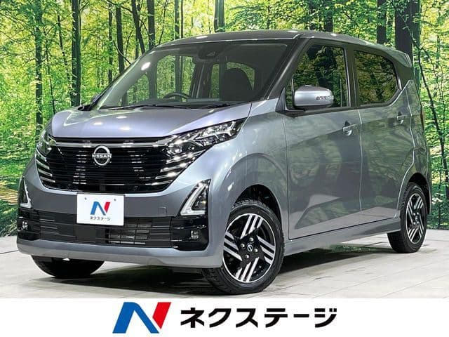 NISSAN