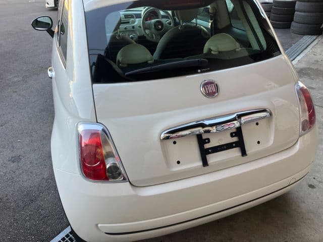 Car thumbnail 3