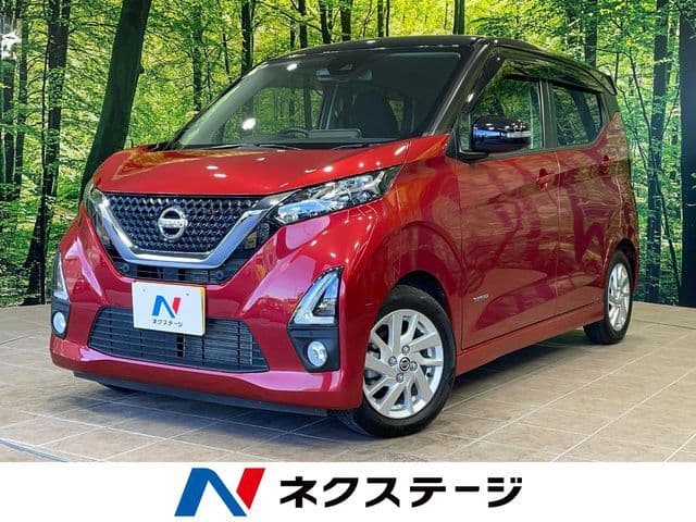 NISSAN