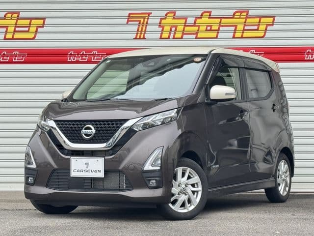 NISSAN
