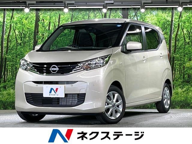 NISSAN