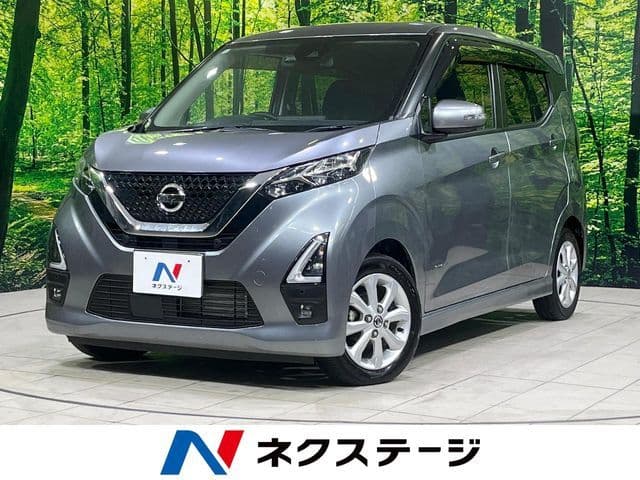 NISSAN