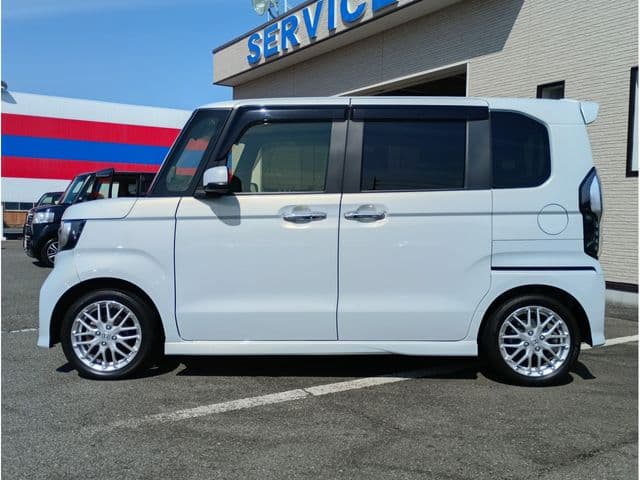 Car thumbnail 4
