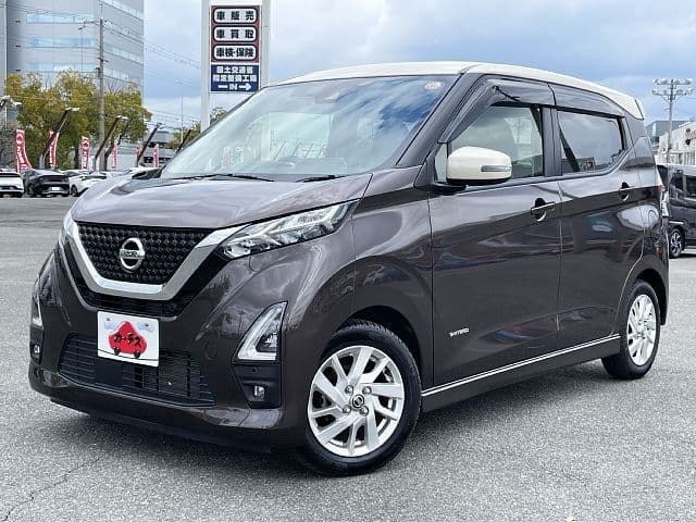 NISSAN