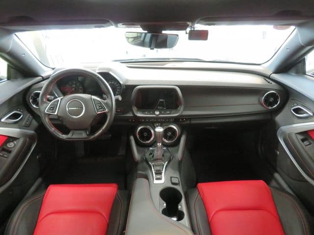 Car thumbnail 3