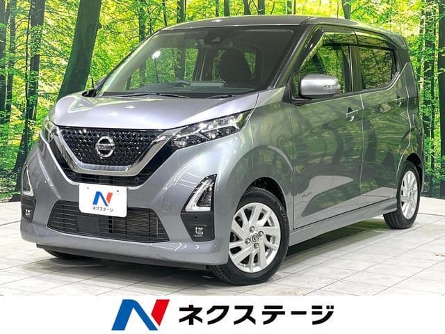 NISSAN