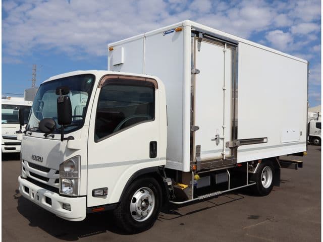 ISUZU