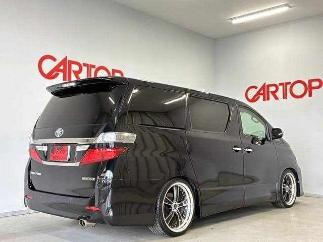 Car thumbnail 3