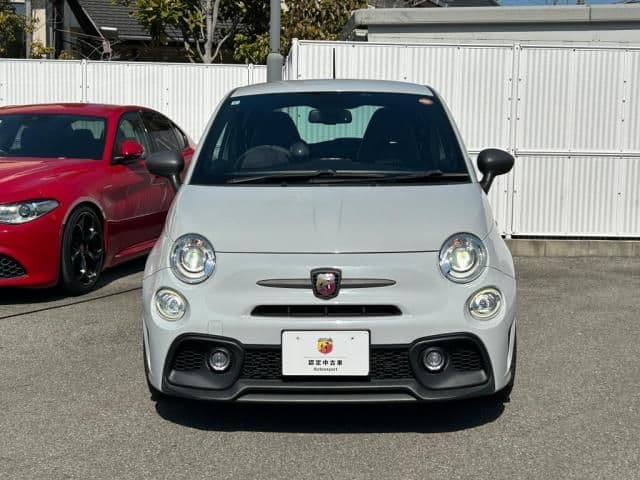 Car thumbnail 2