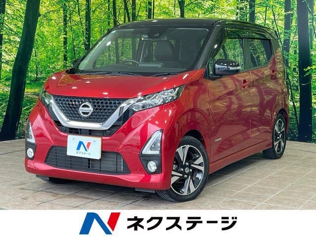 NISSAN