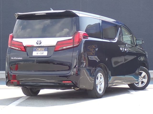 Car thumbnail 3