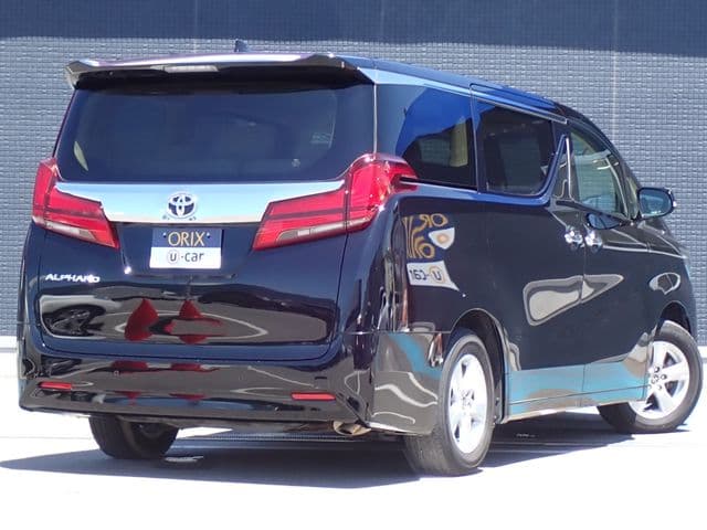 Car thumbnail 3