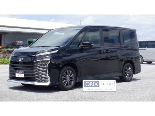 TOYOTA VOXY