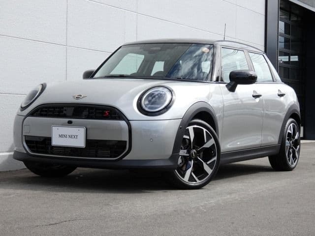 Car image 1