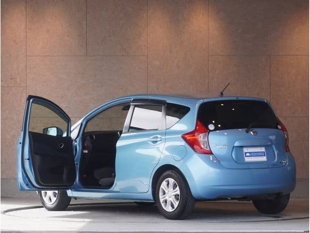 NISSAN