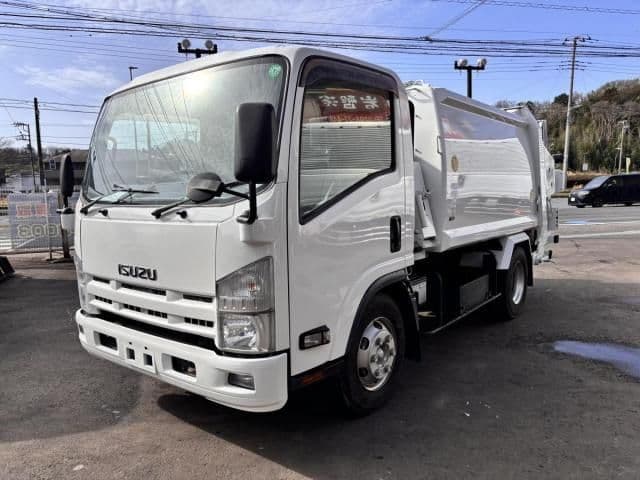 ISUZU