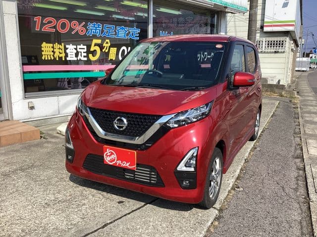 NISSAN