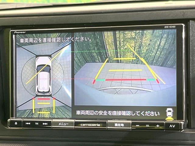 Car thumbnail 4