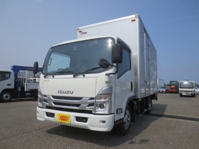 ISUZU