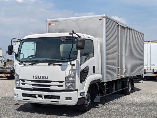 ISUZU