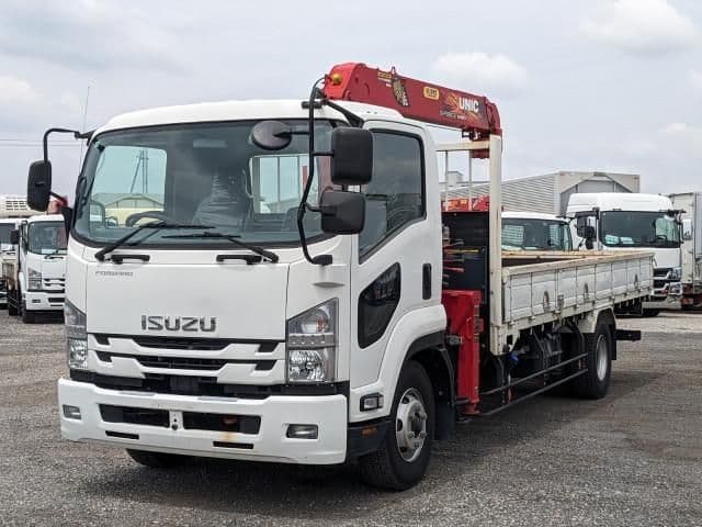 ISUZU