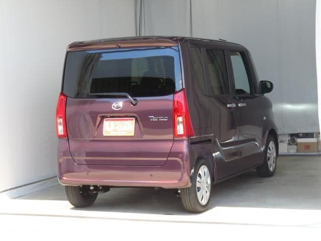 Car thumbnail 4