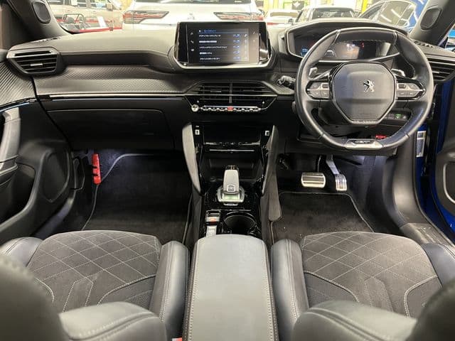 Car thumbnail 2