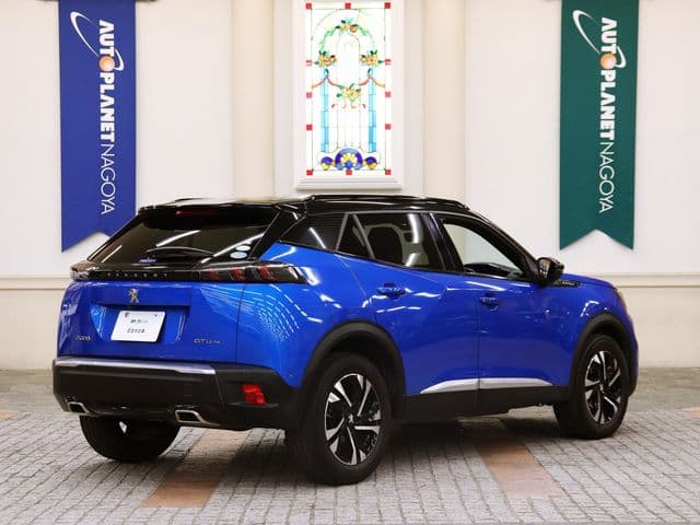 Car thumbnail 3