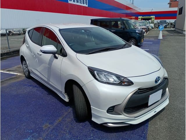 Car thumbnail 3