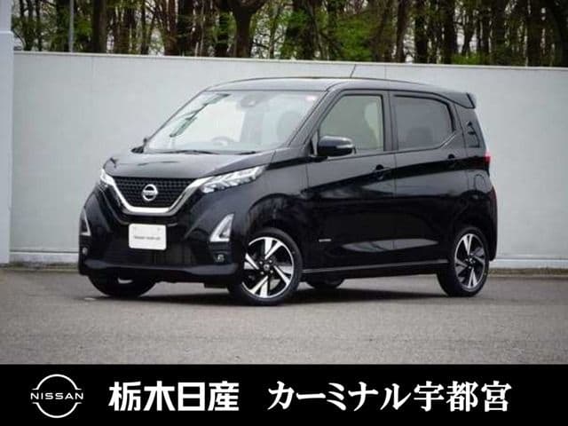 NISSAN