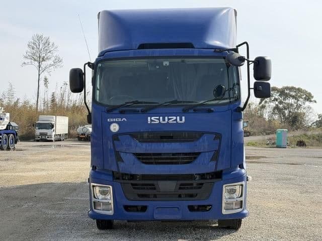 ISUZU