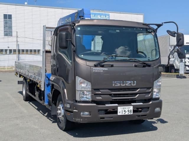 ISUZU
