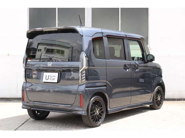 Car thumbnail 3
