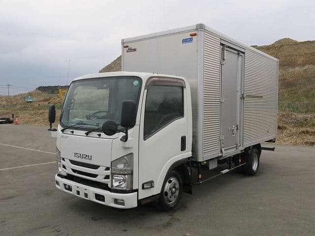 ISUZU