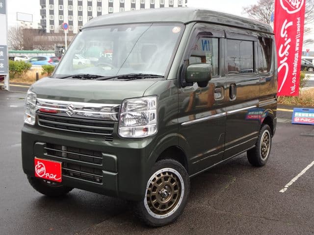 SUZUKI