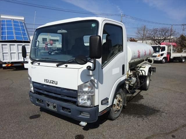 ISUZU